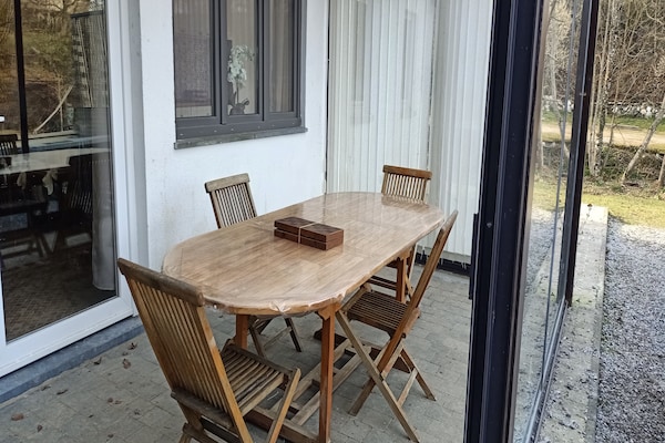 Foto van Natuurretraite aan de meren - Vakantiehuis in Rosée - TerraceBalcony