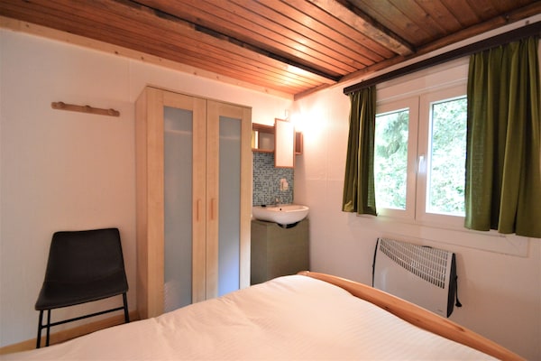 Foto van Gezellig chalet met barbecue - Vakantiehuis in Oignies-en-Thiérache - BedRoom
