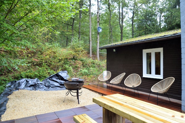 Foto van Gezellig chalet met barbecue - Vakantiehuis in Oignies-en-Thiérache - TerraceBalcony