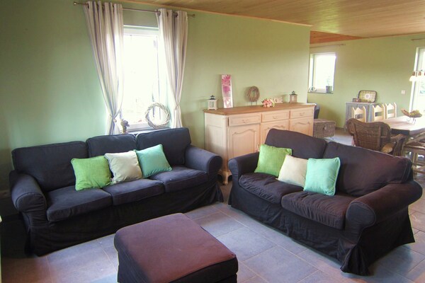 Foto van Vakantiehuis in Vodelée bij Lacs de l'Eau d'Heure - LivingRoom