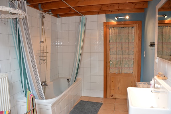 Foto van Gezellige boerderij nabij Houffalize - Vakantiehuis in Montleban - Gouvy - BathRoom