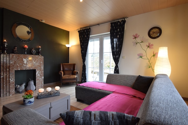 Foto van Gezinswoning in Sainte-Ode - Vakantiehuis in Sainte ode - LivingRoom