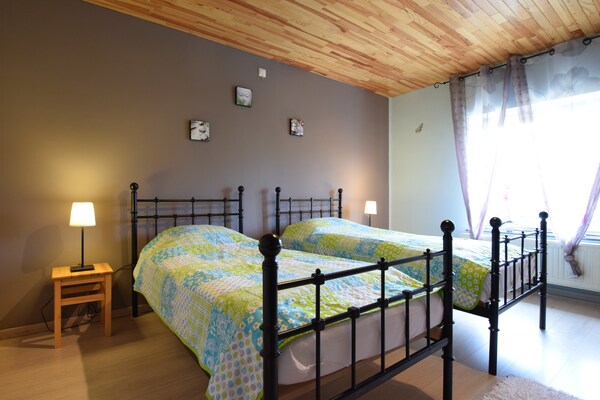 Foto van Gezinswoning in Sainte-Ode - Vakantiehuis in Sainte ode - BedRoom