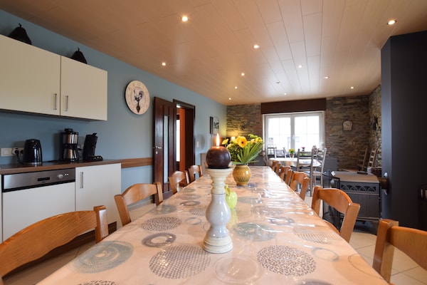 Foto van Gezinswoning in Sainte-Ode - Vakantiehuis in Sainte ode - DiningRoom