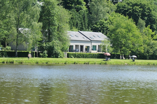 Foto van Huisje aan het meer in Vielsalm met sauna - Vakantiehuis in Vielsalm - Untagged