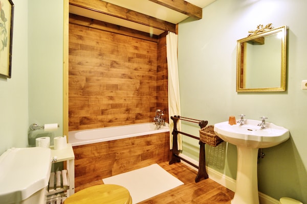 Foto van Charmante villa, Paliseul - Vakantiehuis in Paliseul - BathRoom