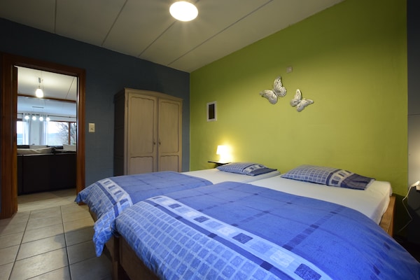 Foto van Een goed ingerichte en comfortabele gîte - Vakantiehuis in Roy - BedRoom
