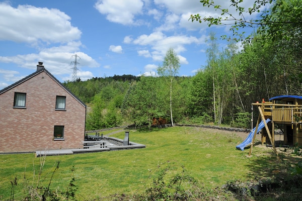 Foto van Vakantiehuis in Barvaux met sauna en tuin - Vakantiehuis in Barvaux - ExteriorSummer