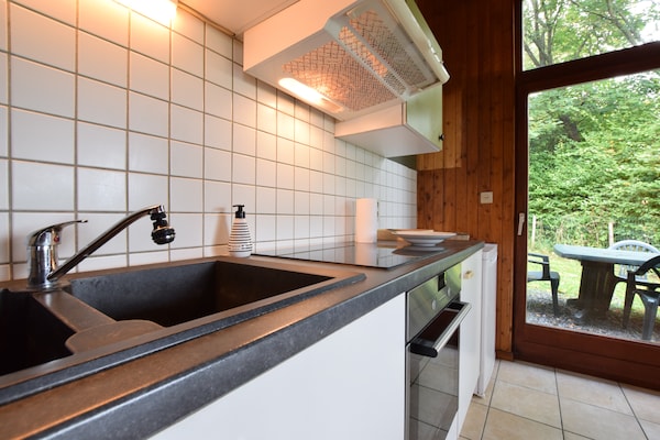 Foto van Vakantiehuis in Ardennen bij Ourthe - Vakantiehuis in Tenneville - Kitchen