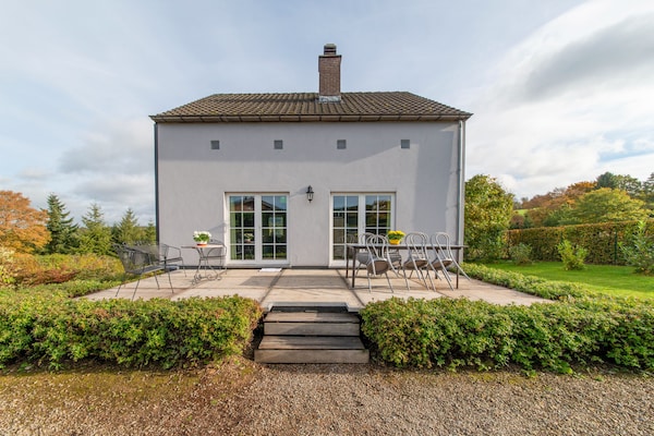 Foto van Vakantiehuis in de Luxemburgse Ardennen - Vakantiehuis in La Roche-En-Ardenne - ExteriorSummer