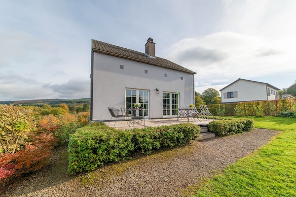 Foto van Vakantiehuis in de Luxemburgse Ardennen - Vakantiehuis in La Roche-En-Ardenne - ExteriorSummer