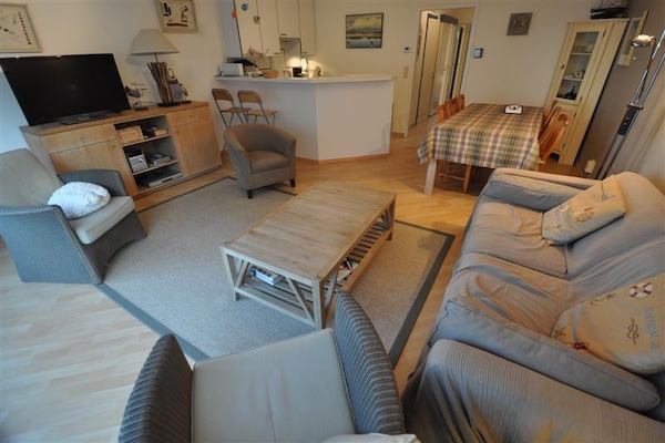 Foto van Appartement in Duinbergen met Zeezicht - Vakantiehuis in KNOKKE-HEIST - LivingRoom