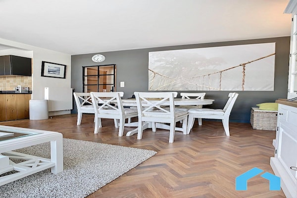 Foto van Appartement in Knokke-Heist bij kust - Vakantiehuis in KNOKKE-HEIST - DiningRoom
