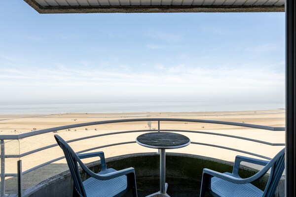 Foto van Appartement aan zee in Blankenberge met uitzicht - Vakantiehuis in Blankenberge - TerraceBalcony