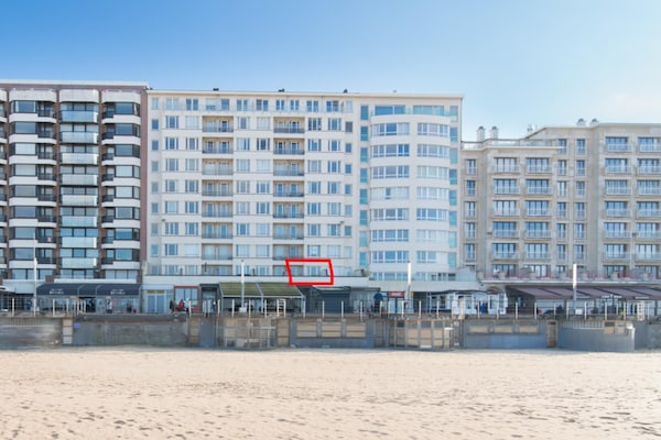 Foto van Appartement in Oostende met Zeezicht - Vakantiehuis in OSTEND - ExteriorSummer