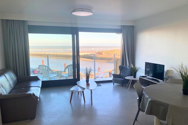 Foto van Studio in Nieuwpoort met Zeezicht Terras - Vakantiehuis in Nieuwpoort - LivingRoom