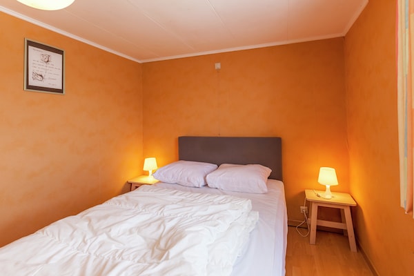 Foto van Landhuis in Kruiskerke bij bos en meer - Vakantiehuis in Kruiskerke - BedRoom