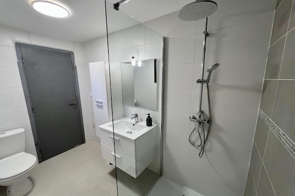 Foto van Villa Lou Pantail, Cagnes-sur-Mer - Vakantiehuis in Cagnes-sur-Mer - BathRoom