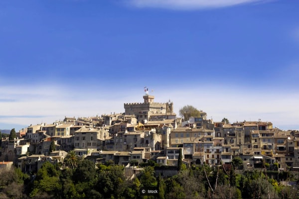 Foto van Villa Lou Pantail, Cagnes-sur-Mer - Vakantiehuis in Cagnes-sur-Mer - AreaSummer5KM