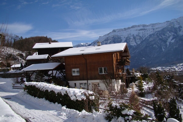 Foto van Chalet in de Zwitserse bergen - Vakantiehuis in Goldswil bei Interlaken - Untagged