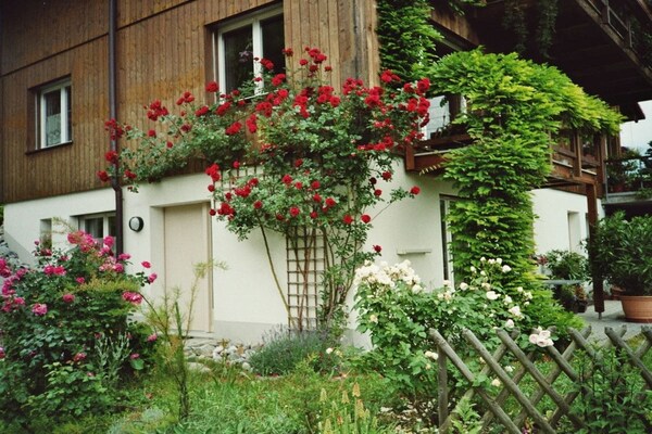 Foto van Chalet in de Zwitserse bergen - Vakantiehuis in Goldswil bei Interlaken - Untagged
