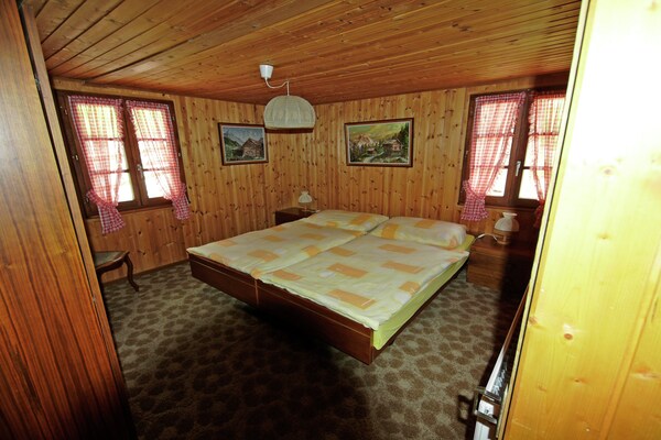 Foto van Boutique appartement in Wallis met balkon - Vakantiehuis in Guttet-Feschel - BedRoom