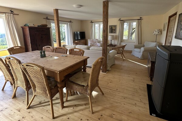 Foto van Milíře Garden Family Home - Vakantiehuis in Tachov - DiningRoom