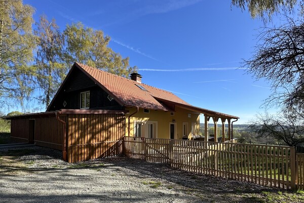 Foto van Milíře Garden Family Home - Vakantiehuis in Tachov - ExteriorSummer