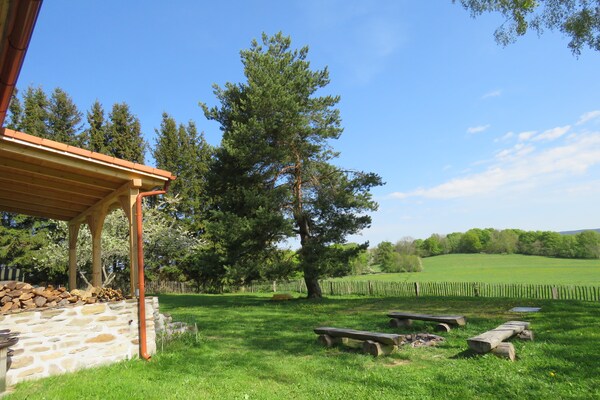 Foto van Vakantiehuis in Milíre bij Bohemer Woud - Vakantiehuis in Milire - ViewSummer
