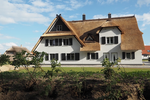 Foto van Vakantiehuis in Rerik met tuin - Vakantiehuis in Rerik - ExteriorSummer