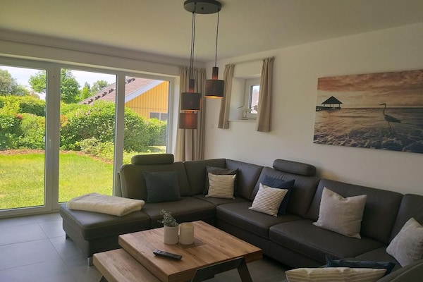 Foto van XXL-vakantiehuis voor gezinnen - Vakantiehuis in Rechlin - LivingRoom