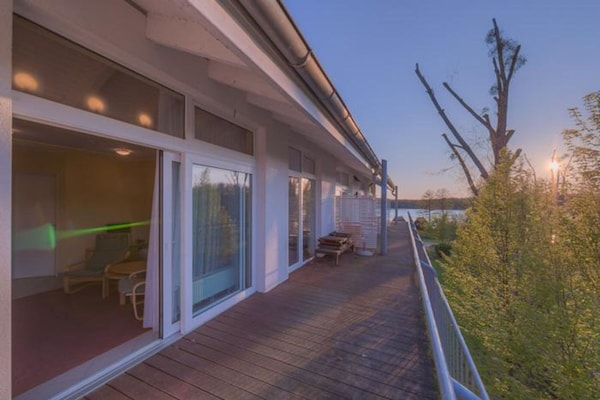 Foto van Elegant ingericht vakantieappartement - Vakantiehuis in Granzow - TerraceBalcony