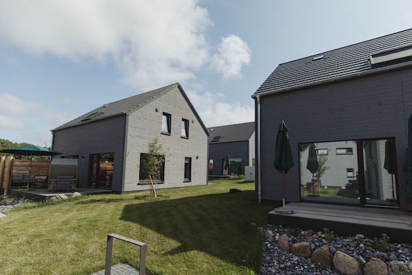 Foto van Halfvrijstaande woning in Scandinavische stijl - Vakantiehuis in Sagard - ParkFacilities