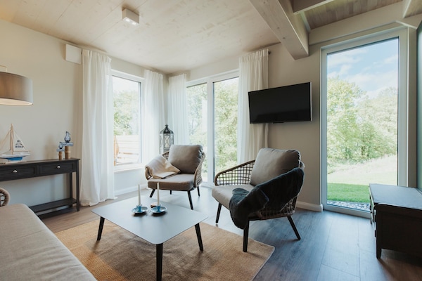 Foto van Halfvrijstaande woning in Scandinavische stijl - Vakantiehuis in Sagard - LivingRoom