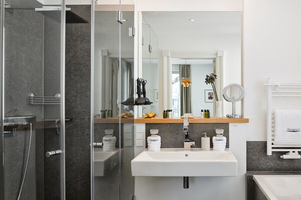 Foto van Gezellig vakantiehuis met balkon - Vakantiehuis in Sellin - BathRoom