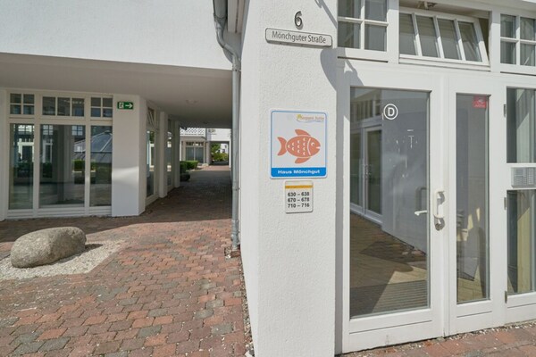 Foto van Baltic Sea holiday with dog and balcony in Sellin - Vakantiehuis in Sellin - HallReception