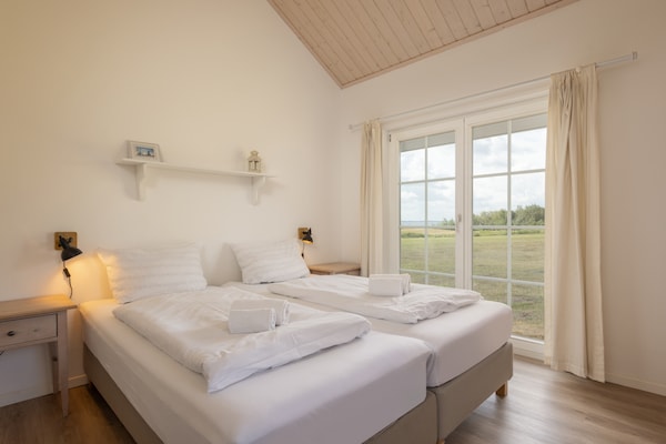 Foto van Bungalow aan Zee met Sauna in Duitsland - Vakantiehuis in Sierksdorf - BedRoom