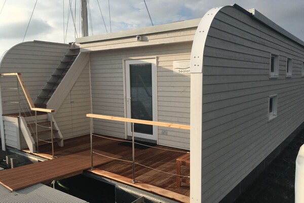 Foto van Woonboot in de Oostzee met 2 slaapkamers - Vakantiehuis in Grossenbrode - Untagged