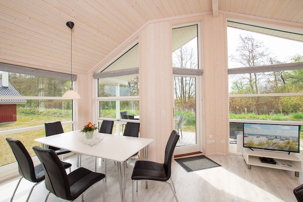 Foto van Baltic Nature Lodge voor 6 personen - Vakantiehuis in Großenbrode - DiningRoom
