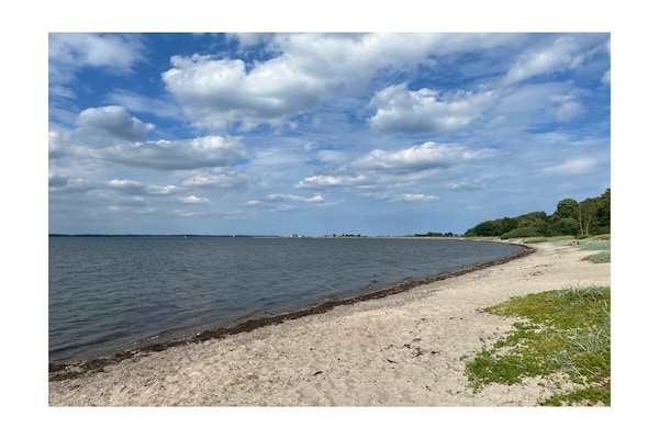 Foto van Bos en strand || Altenhof - Vakantiehuis in Altenhof - Untagged