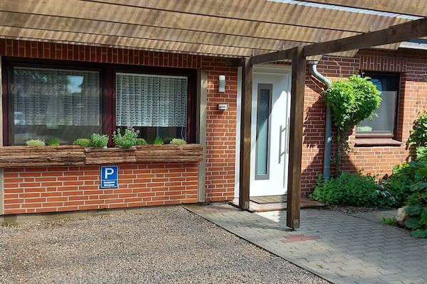 Foto van Bungalow in Niesgrau met zwembad - Vakantiehuis in Niesgrau - Untagged