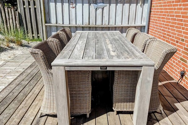 Foto van prachtig vakantiehuis voor Tating - Vakantiehuis in Tating - TerraceBalcony