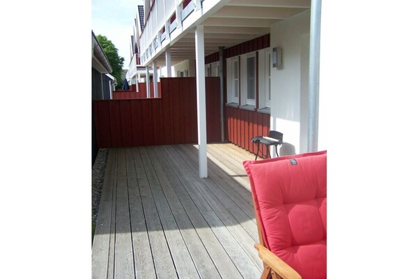 Foto van Klabautermann Comfortabele vakantiewoning - Vakantiehuis in Krummhörn-Greetsiel - TerraceBalcony