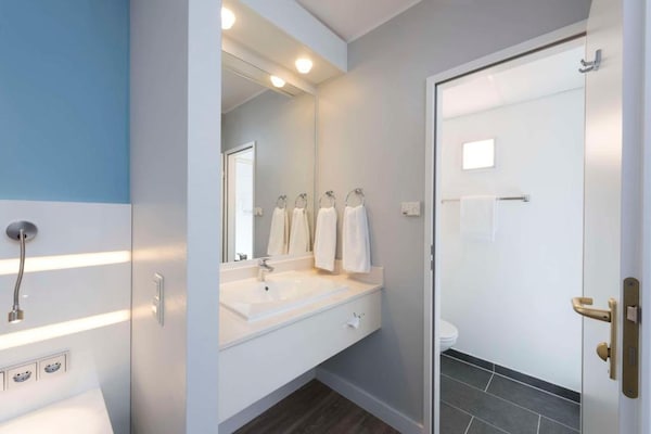 Foto van Peine Salzgitter Tweepersoonskamer 2 Aparte Bedden - BathRoom