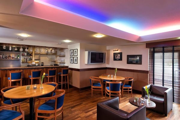 Foto van Peine Salzgitter Tweepersoonskamer 2 Aparte Bedden - HotelFacilitiesAndServices
