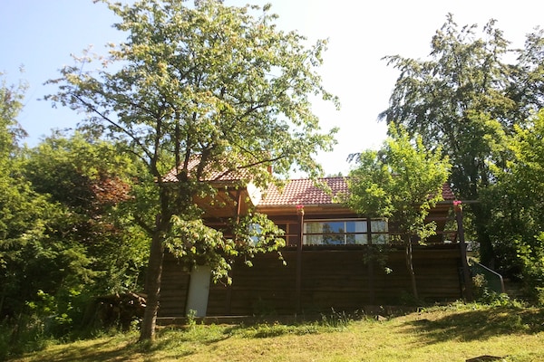 Foto van Gezellige schuilplaats, Wezerbergland - Vakantiehuis in Eichenborn - ExteriorSummer
