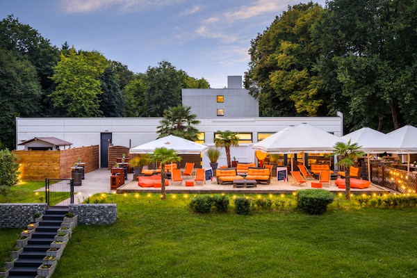 Foto van Vakantiehuis in  - Vakantiehuis in  - HotelExteriorSummer