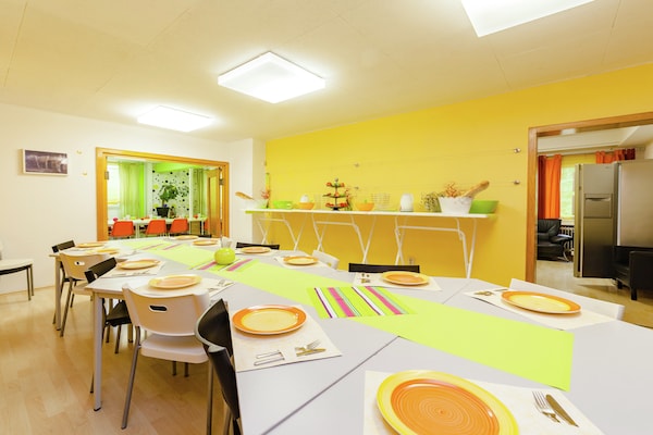 Foto van hondvriendelijk groepshuis in Hessen met tuin - Vakantiehuis in Bad Zwesten-Wenzigerode - DiningRoom