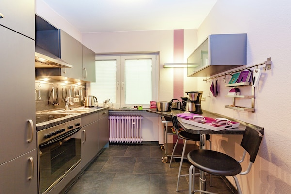 Foto van hondvriendelijk groepshuis in Hessen met tuin - Vakantiehuis in Bad Zwesten-Wenzigerode - Kitchen