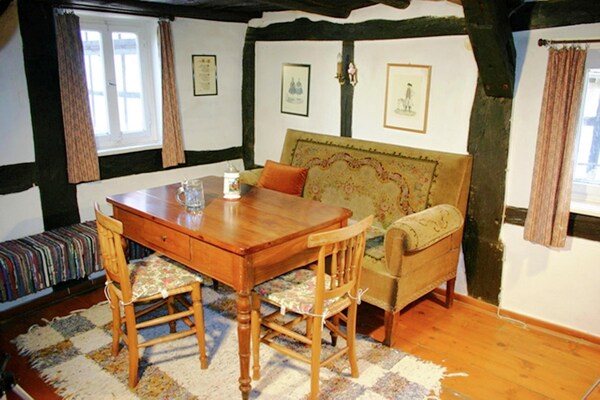 Foto van Vakantiehuis in Hessen met tuin - Vakantiehuis in Willingshausen - LivingRoom